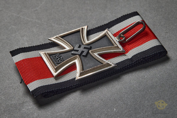 A Knights Cross of the Iron Cross 1939 by Steinhauer & Luck – The