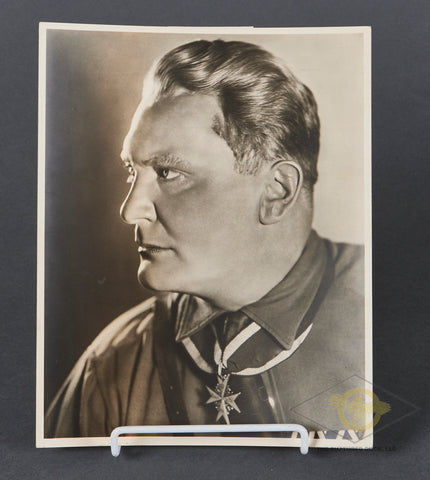 SPECTACULAR Early Photo of Göring with Pour-le-Merite