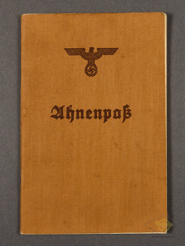German WWII Ahnenpas