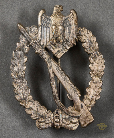 German WWII Infantry Assault Badge in Silver