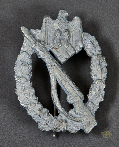 German WWII Infantry Assault Badge in Silver