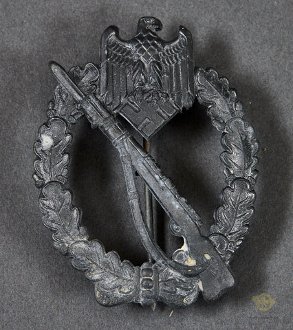 German WWII Infantry Assault Badge in Silver
