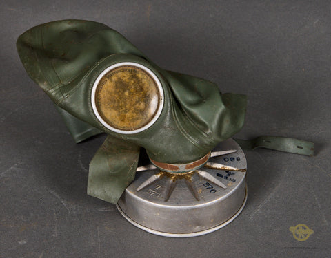 German WWII Volksmaske 37 Civil Defense Gas Mask
