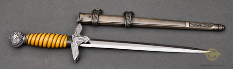 German WWII 2nd Model Luftwaffe Dagger by P.D. Luneschloss***STILLAVAILABLE***