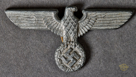 Veteran Bring Back German WWII Political Leader’s Visor Cap Eagle