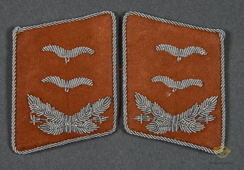 German WWII Luftwaffe Collar Tab Set for a Oberleutnant in Signals