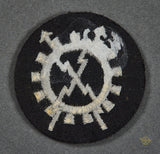 German WWII Luftwaffe Specialty Patch for Equipment Specialist in Signals