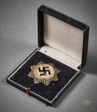 German WWII Cased German Cross in Silver by Juncker