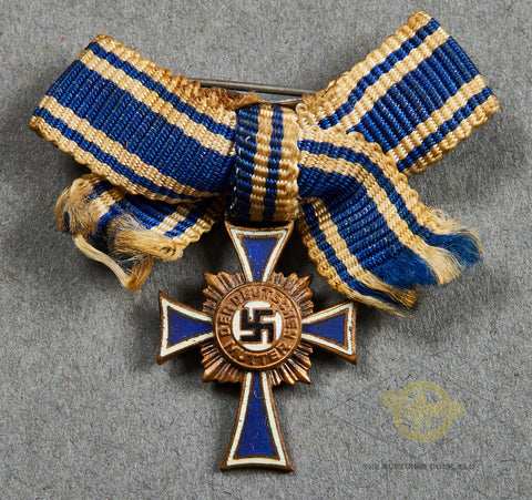 German WWII Miniature Mother’s Cross in Bronze