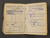 Wehrpaß /Dienstbuch Grouping to Same Official