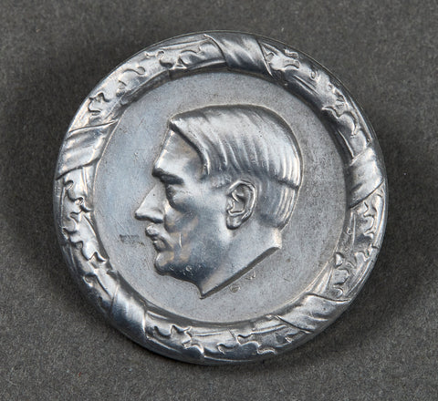 German WWII Hitler Tinnie