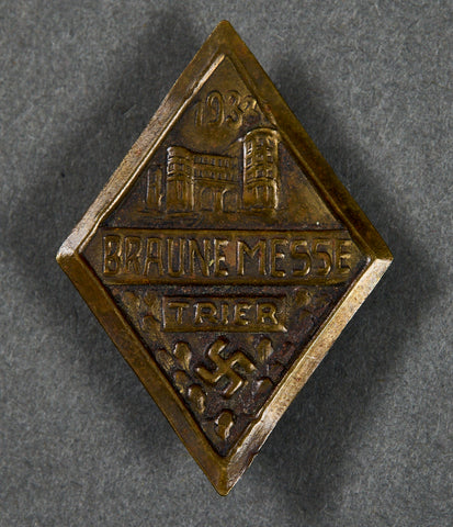 German WWII Trier Braune Messe 1933 Tinnie