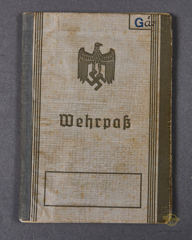 WWII German Luftwaffe Wehrpaß for Soldier KIA in Leningrad