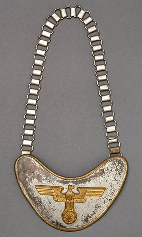 WWII German Feldhernhalle Gorget