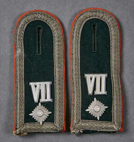 German WWII Set of Army Sew On Shoulder Boards for a Recruiter